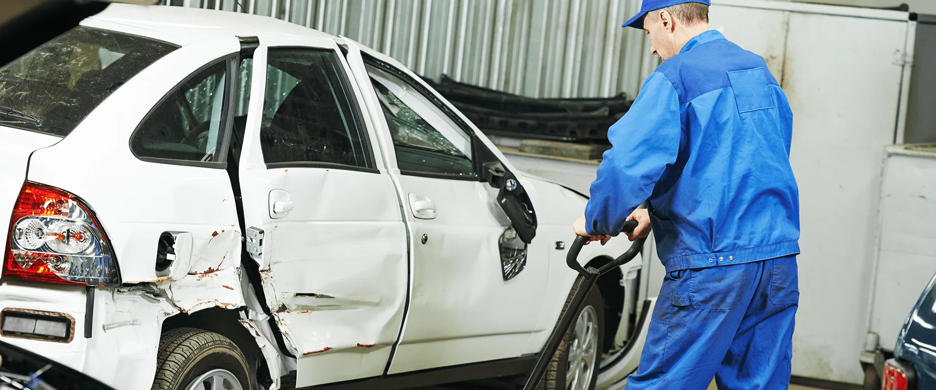 1st Choice Auto Body repair shop photo 4