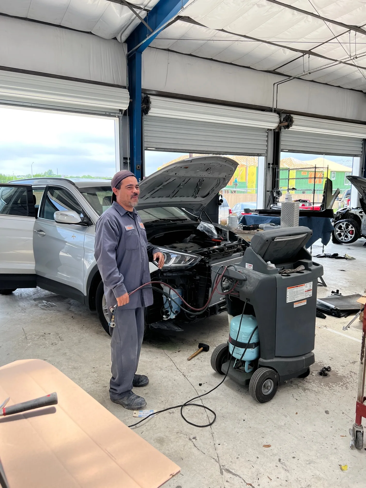 360 Collision repair shop photo 6