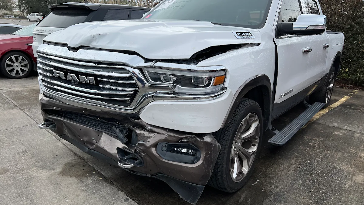 A & J AUTO BODY REPAIR LLC