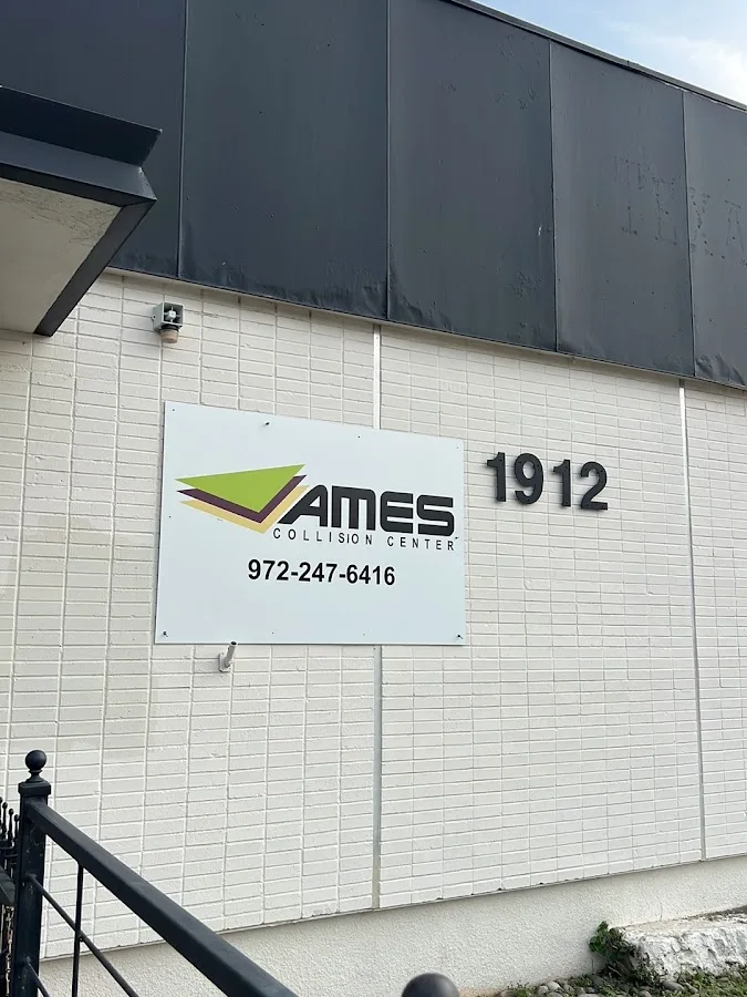 Ames Collision Center