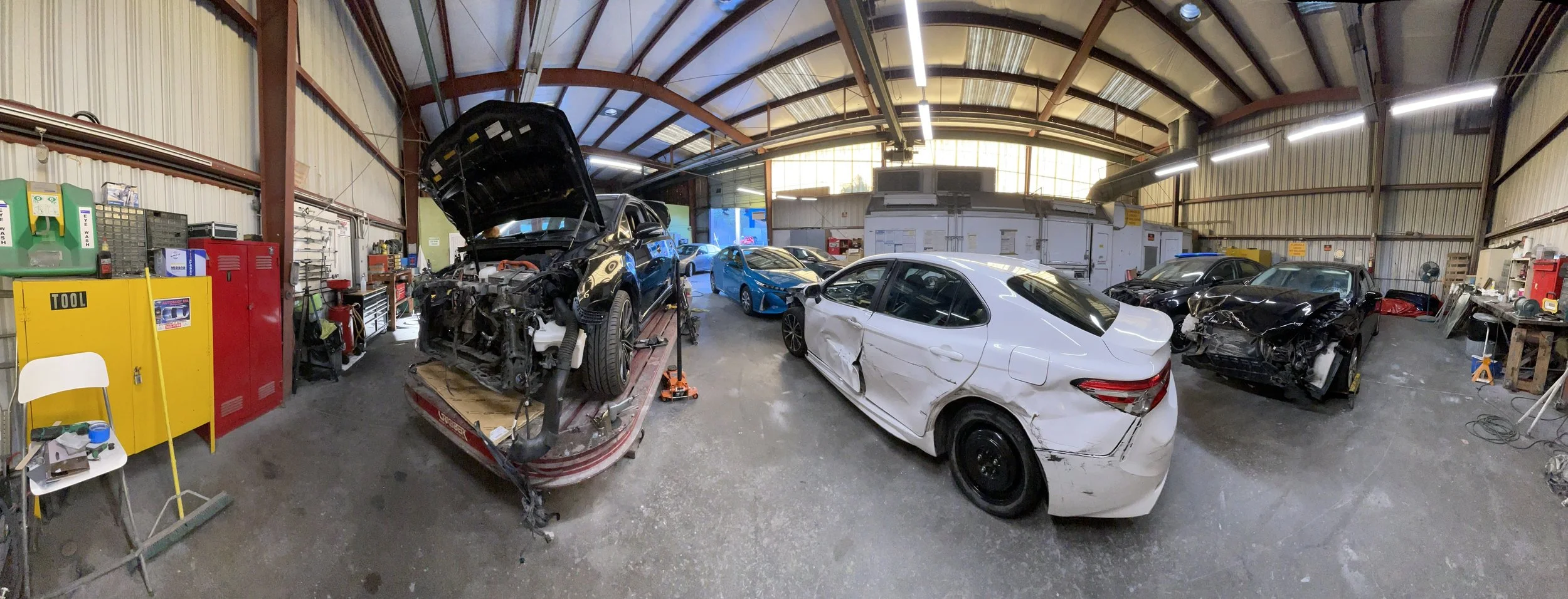 Autobody Spa repair shop photo 2