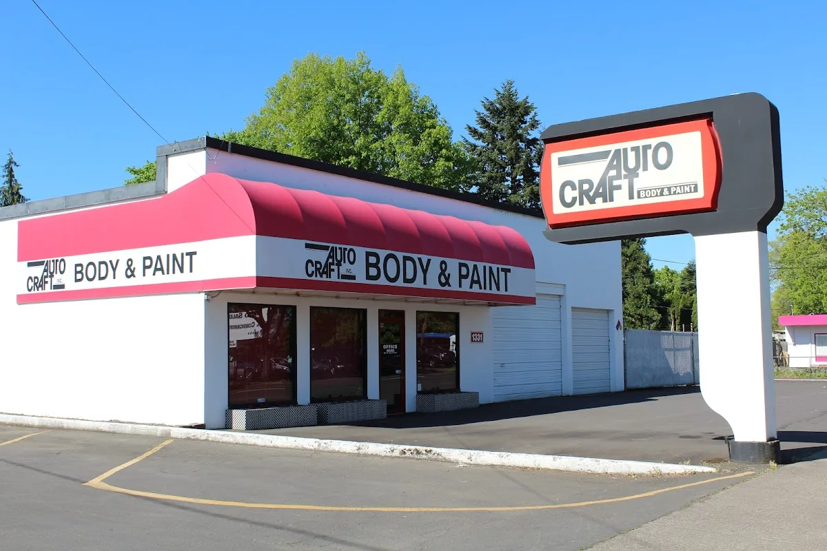 AutoCraft | Collision Repair Center repair shop photo 1