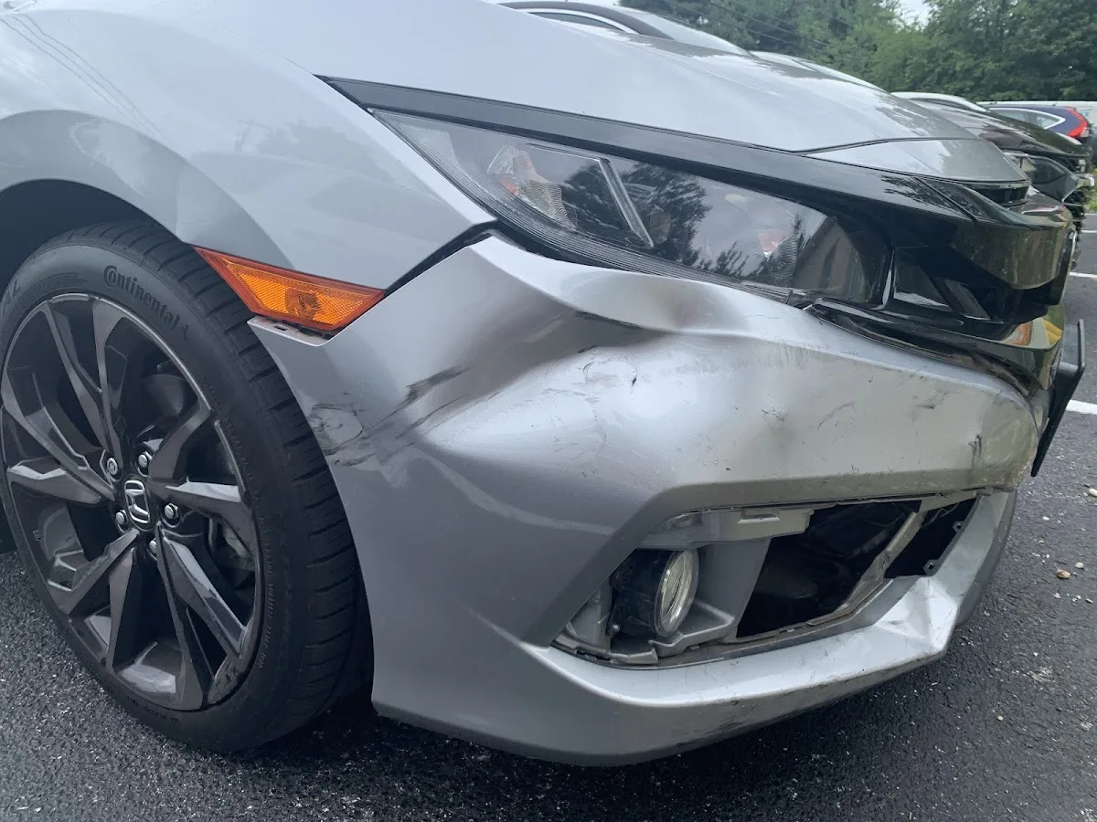 Bik's Auto Collision repair shop photo 1