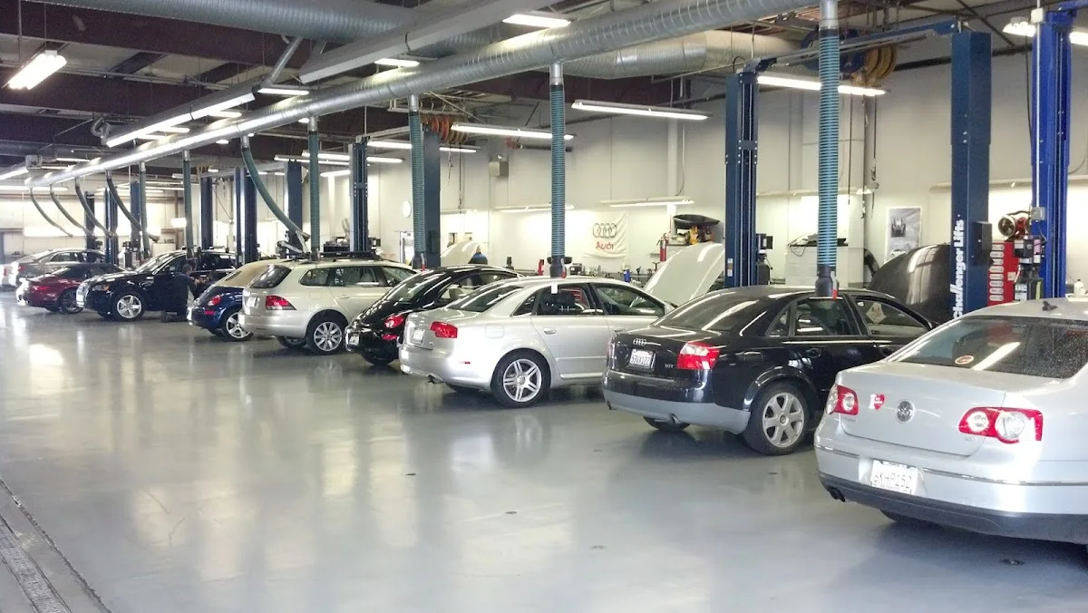 Blackstone Collision Center