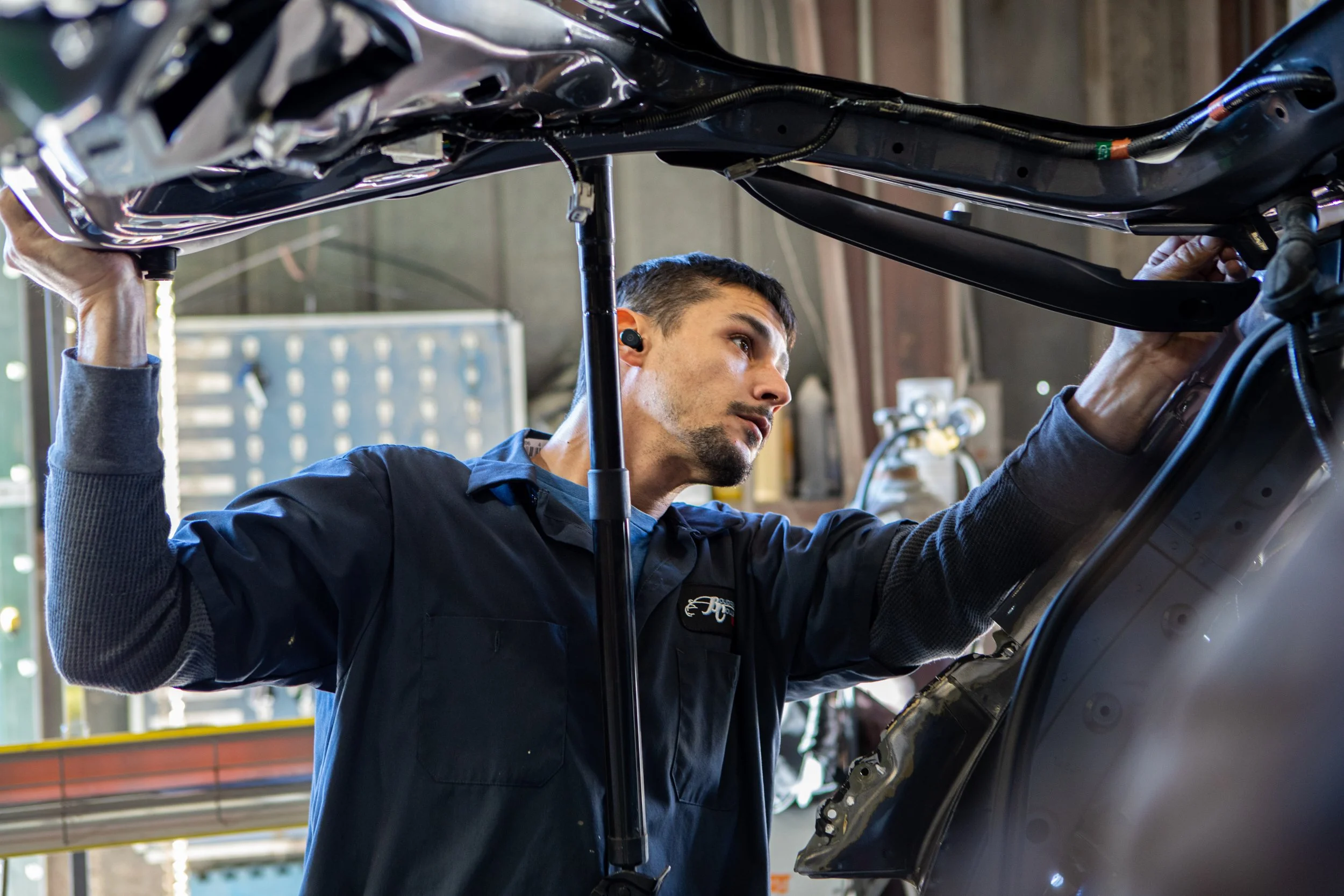 Boudreaux's Collision NOLA repair shop photo 4