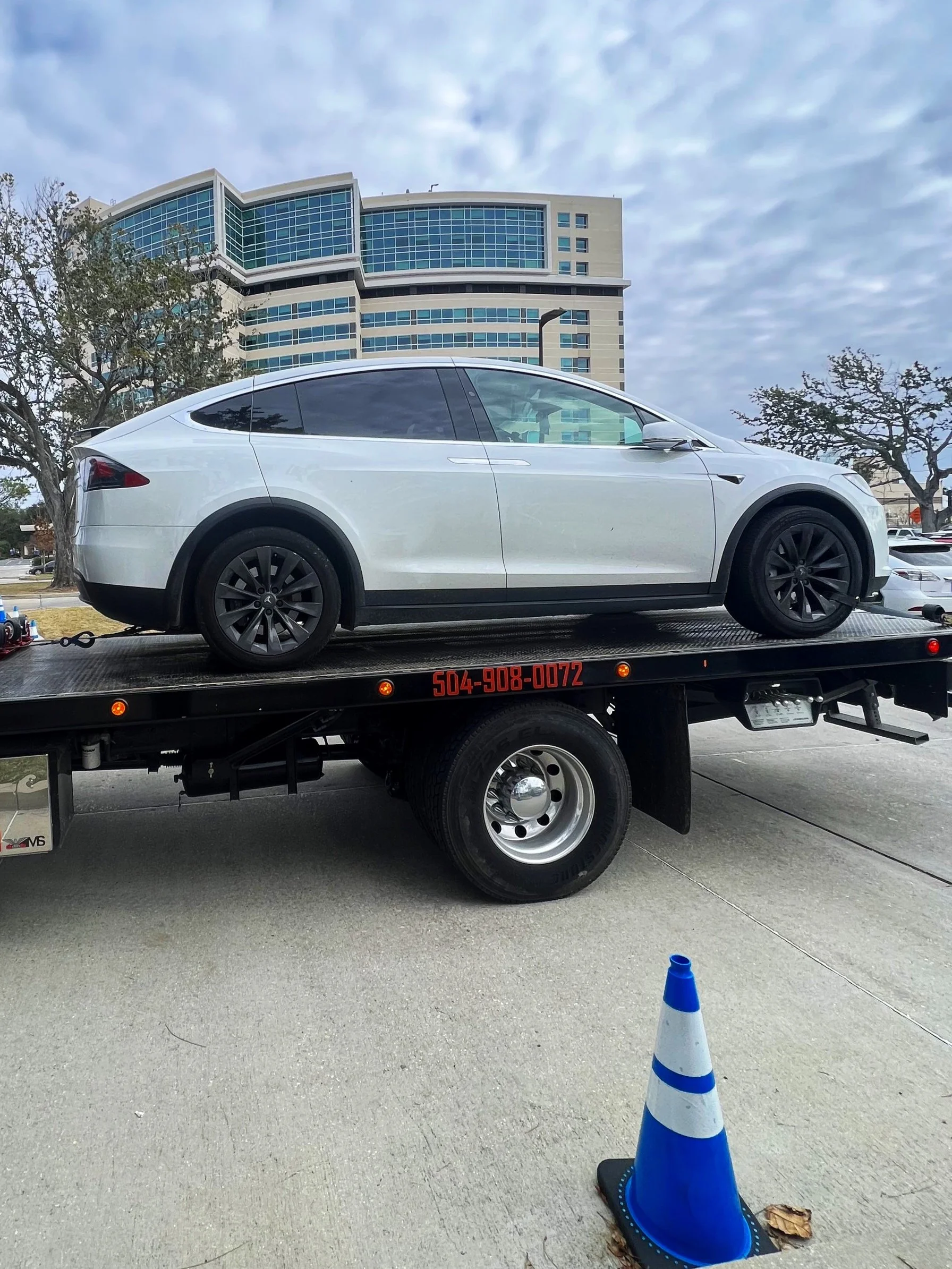 Boudreaux's Collision NOLA repair shop photo 5