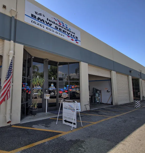 Buddy's Paint & Body repair shop photo 3