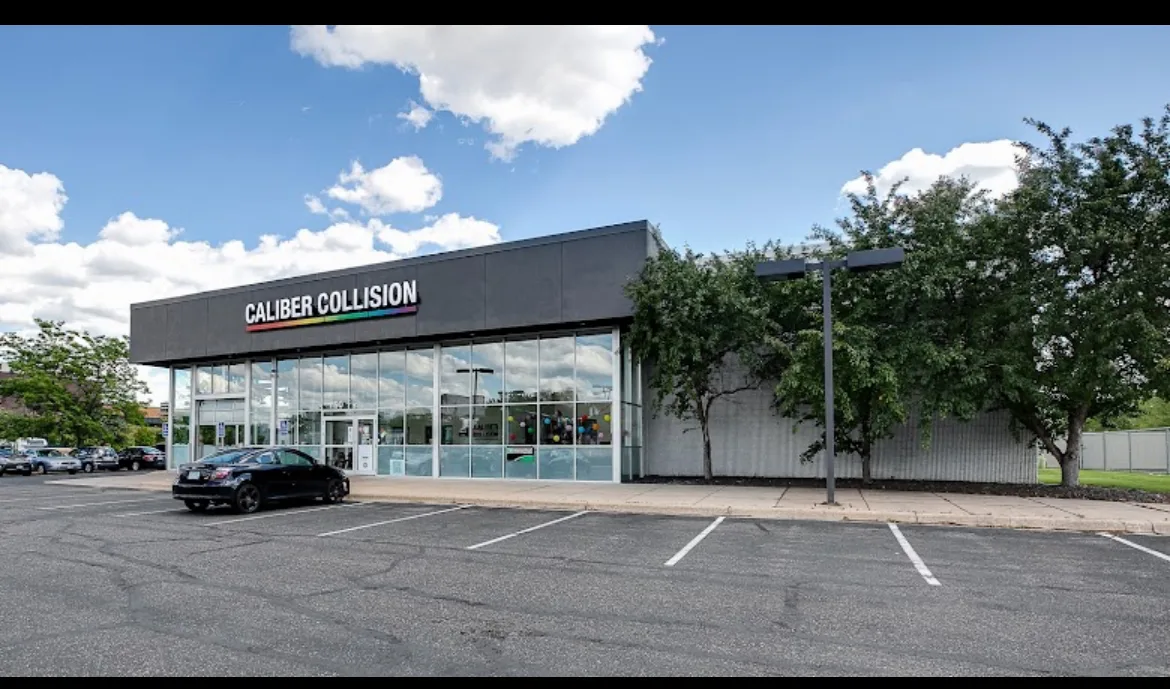 Caliber Collision repair shop photo 1