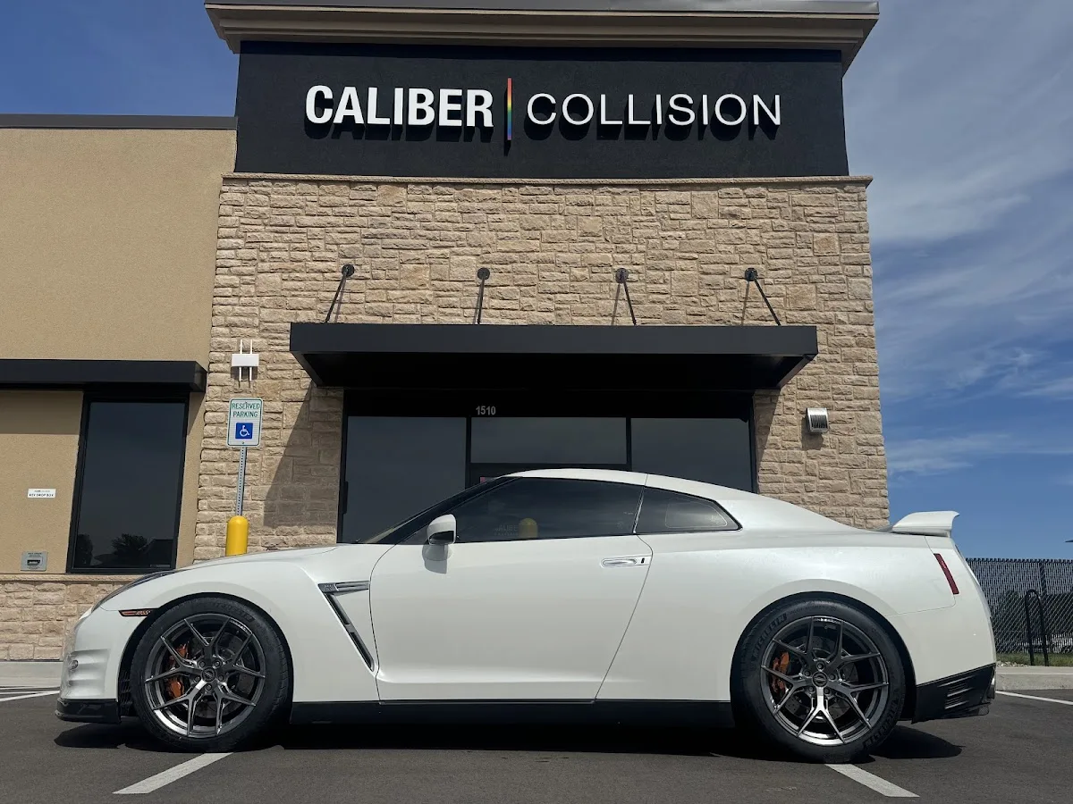 Caliber Collision repair shop photo 1