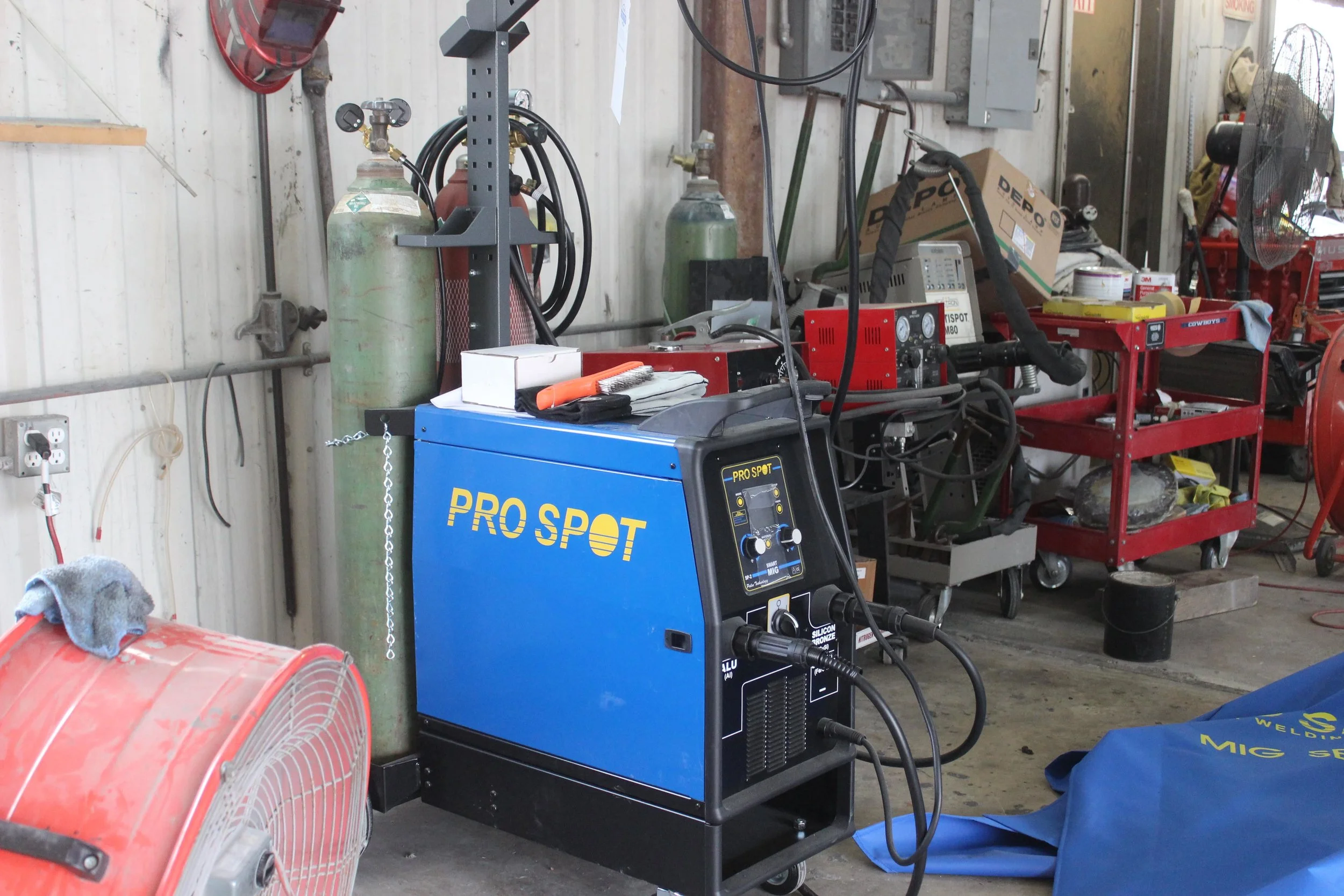 Cho's Auto Body Shop repair shop photo 3