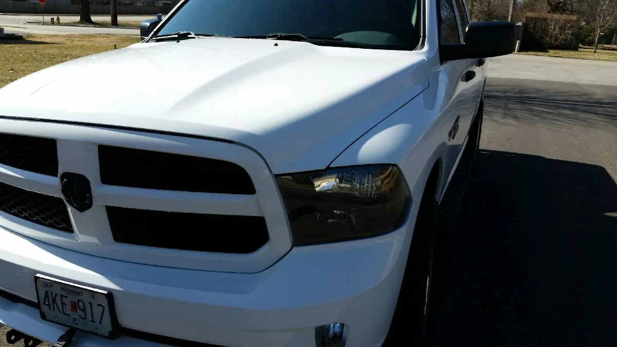 College Street Body Shop