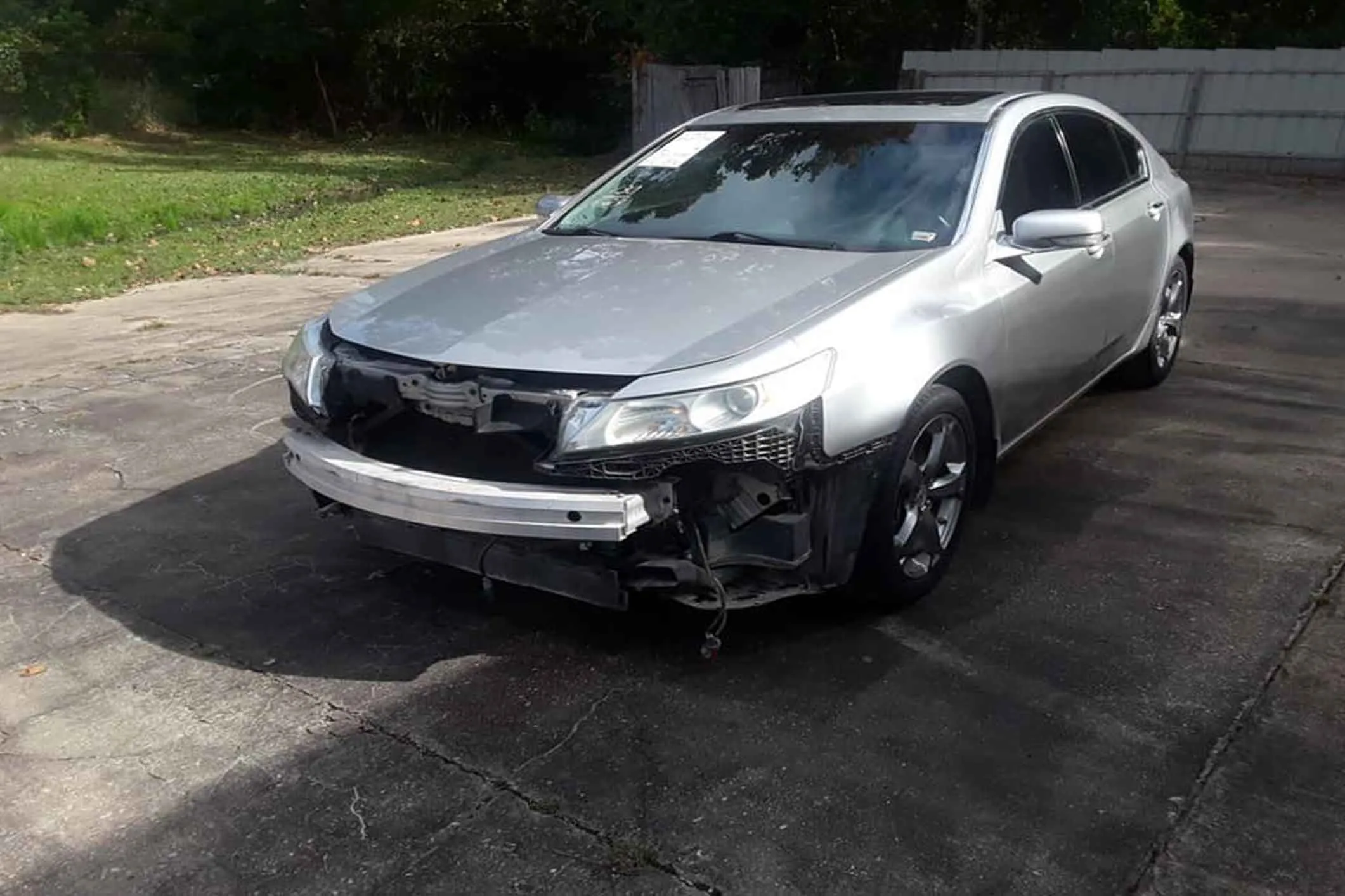 Collision King Center - Auto Body Repair Jackson MS Complete Minor Collision Repair Services repair shop photo 2