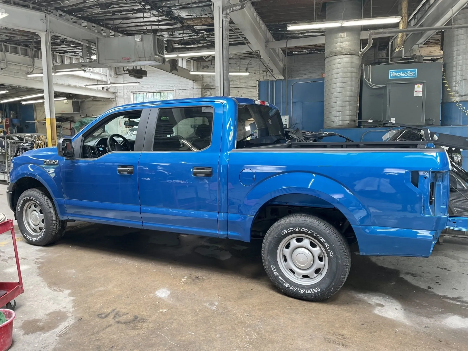 Columbus Auto Body Works, Inc. repair shop photo 6