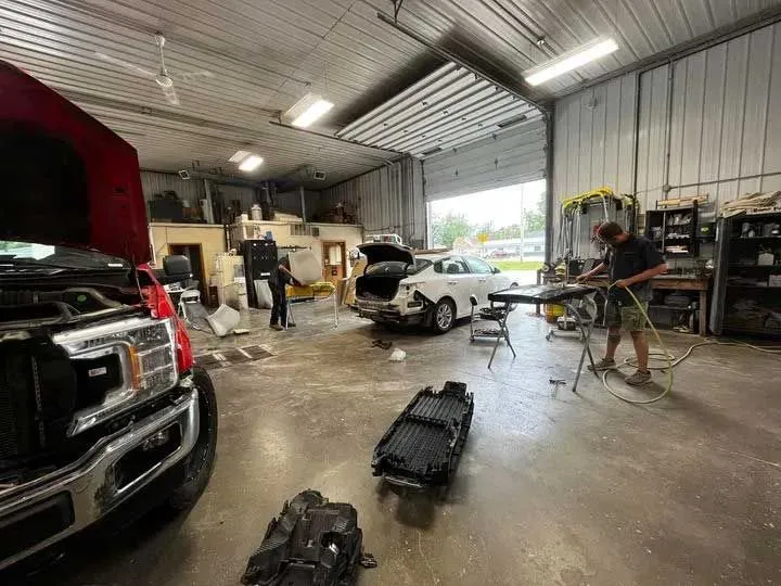 Complete Automotive repair shop photo 5