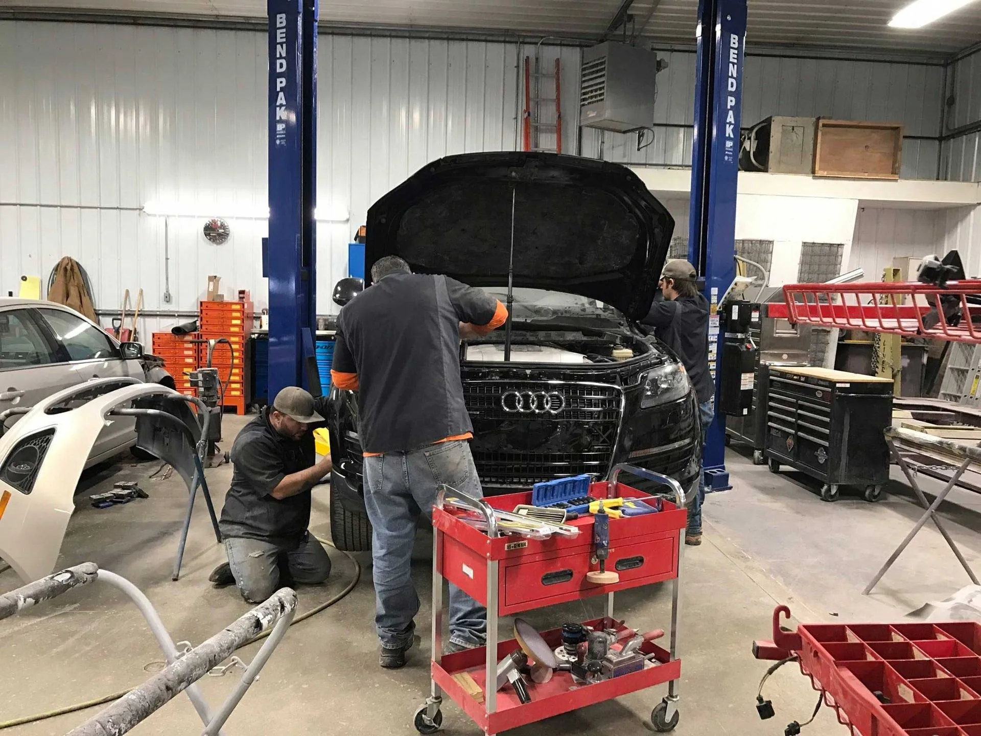 Complete Automotive repair shop photo 6