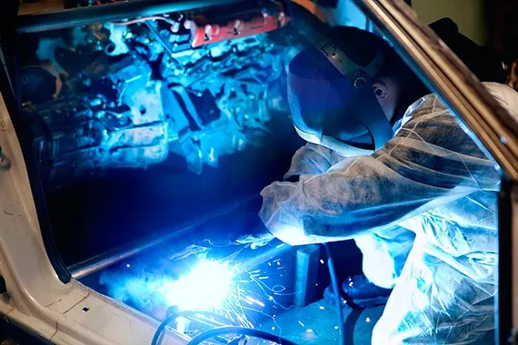 Conn's Body Shop repair shop photo 5