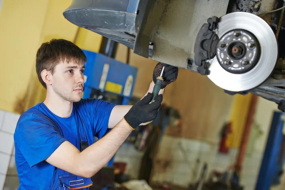 Cyclone Collision Center repair shop photo 2