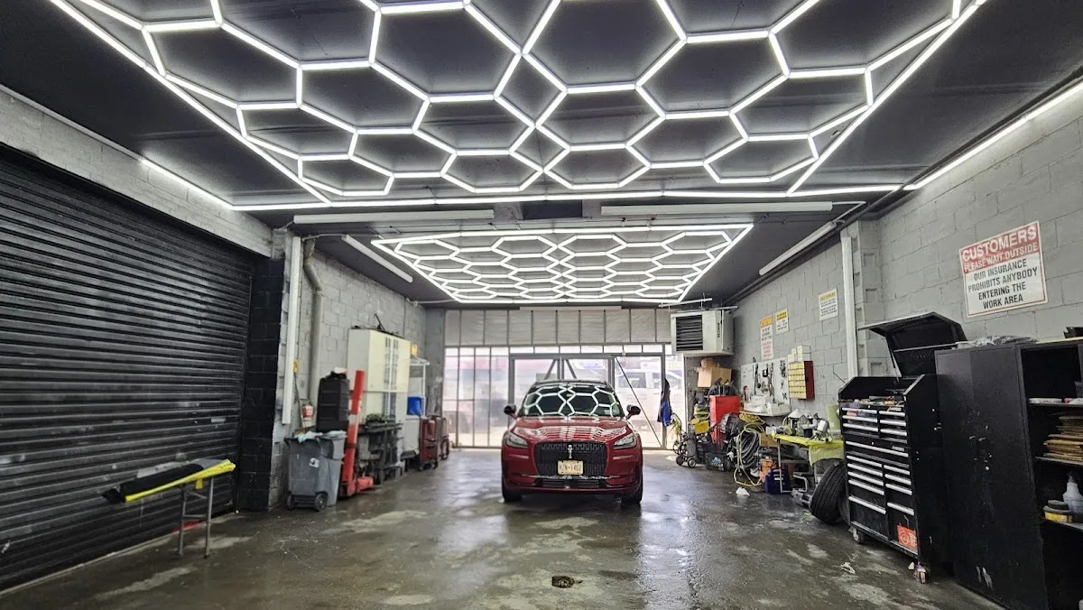 D&A Auto Body Shop