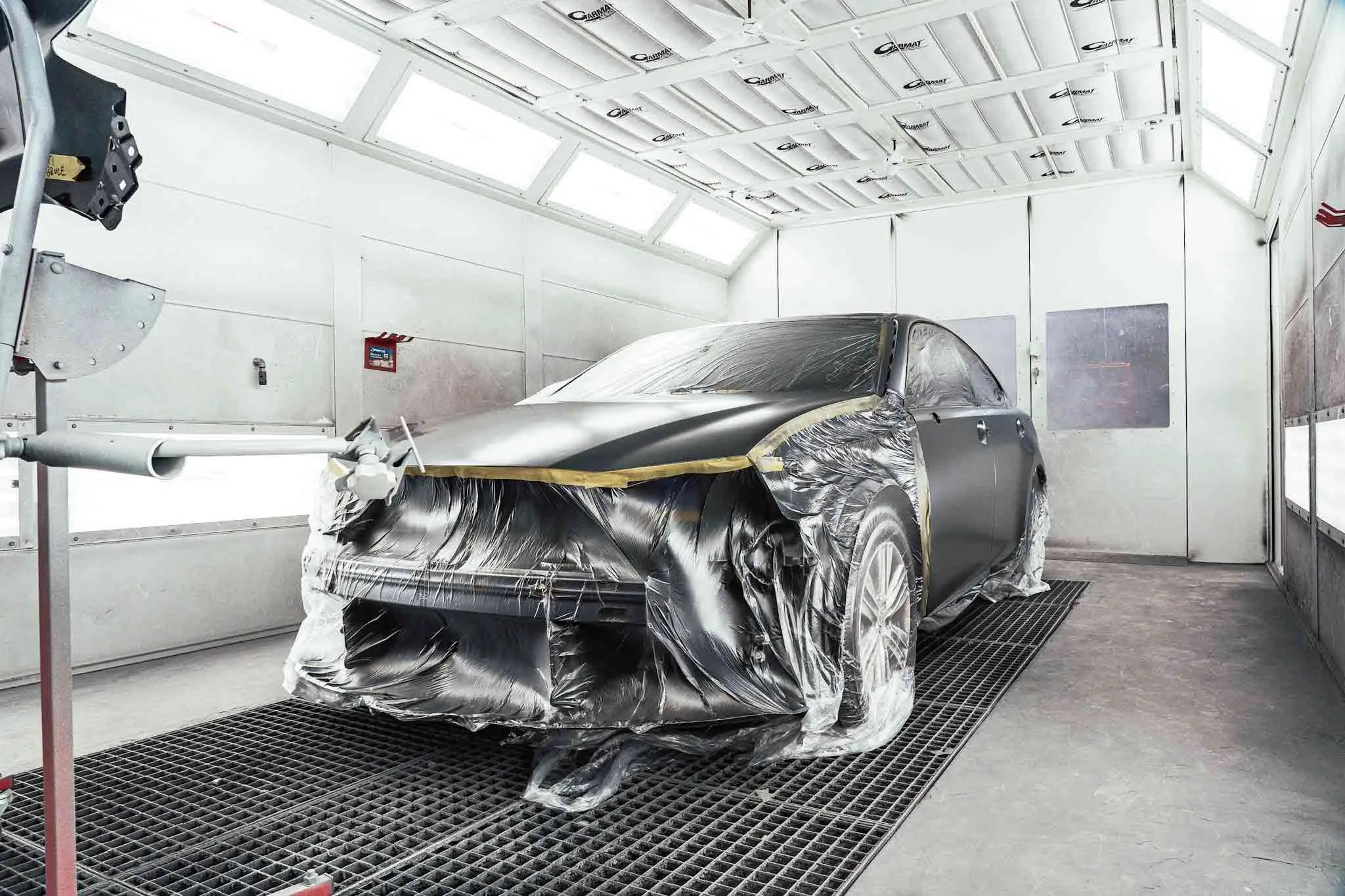 David McDavid Ford Fort Worth Collision Center repair shop photo 3