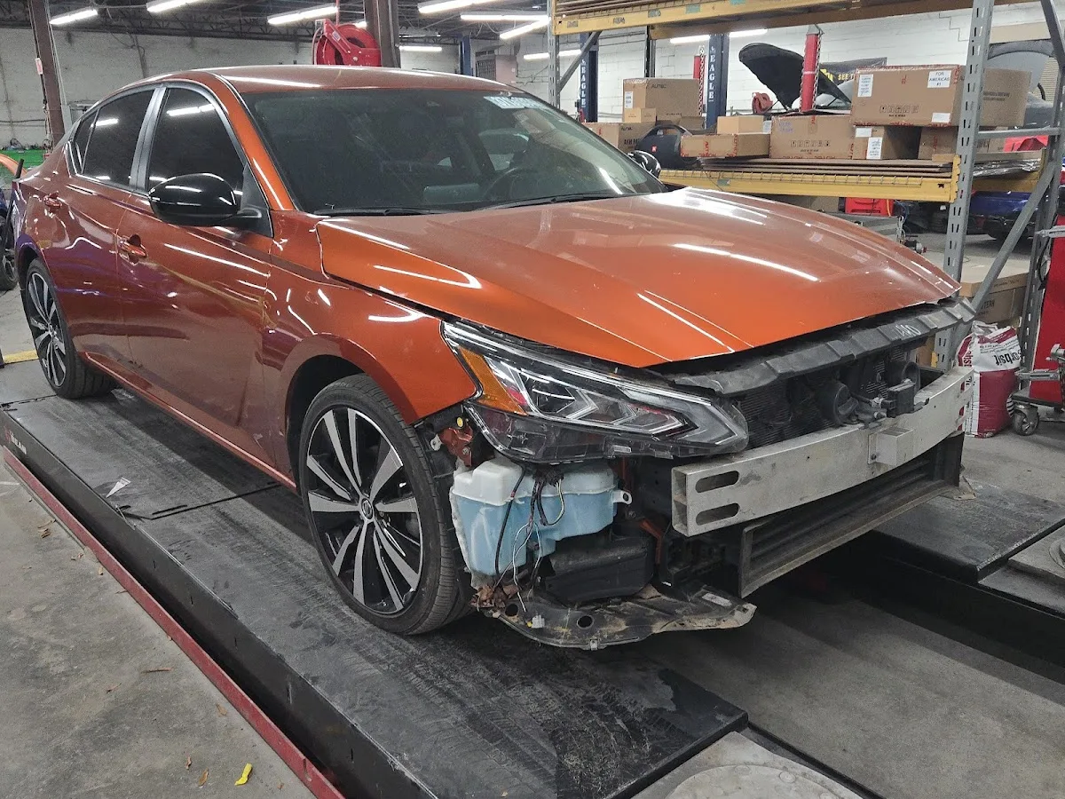 Deluxe Paint & Body Works