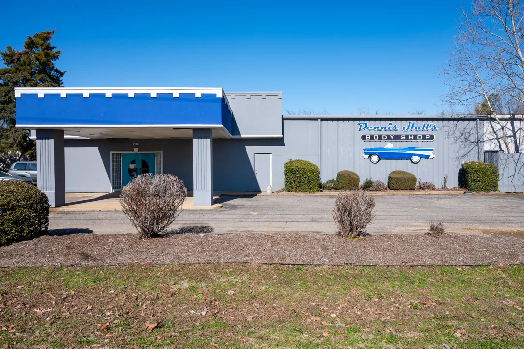 Dennis Hall's Body Shop