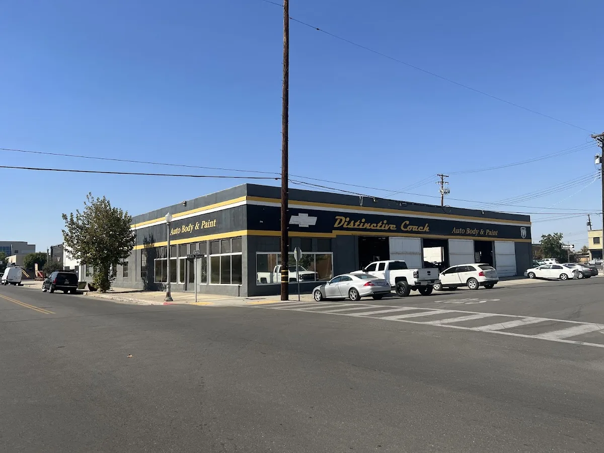 Distinctive Coach Auto Body & Paint