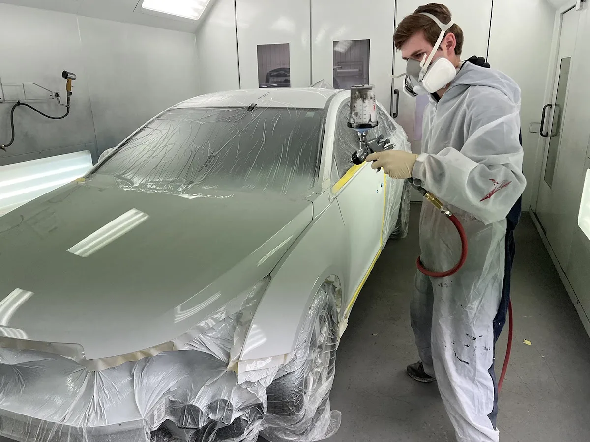 Doug's Auto Body