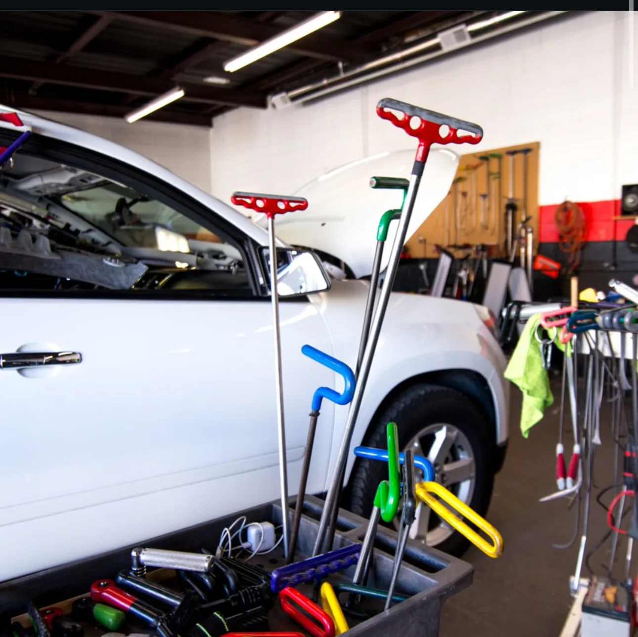 Empire Dent & Body repair shop photo 3
