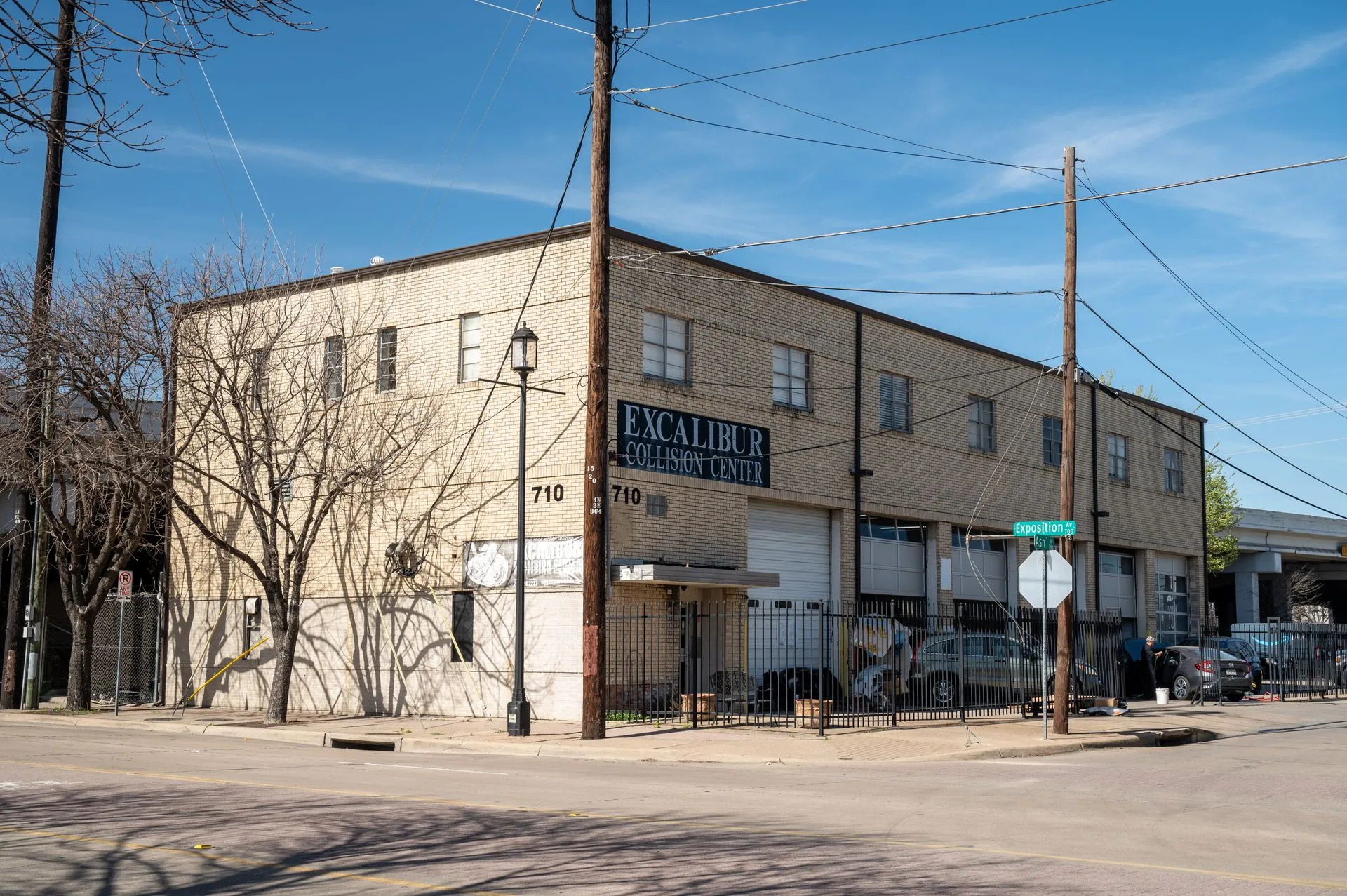 Excalibur Collision repair shop photo 3