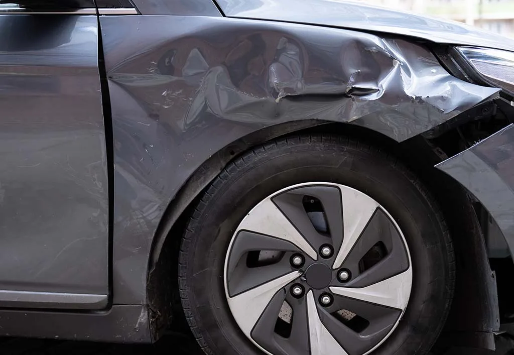 Fine's Body Shop repair shop photo 2