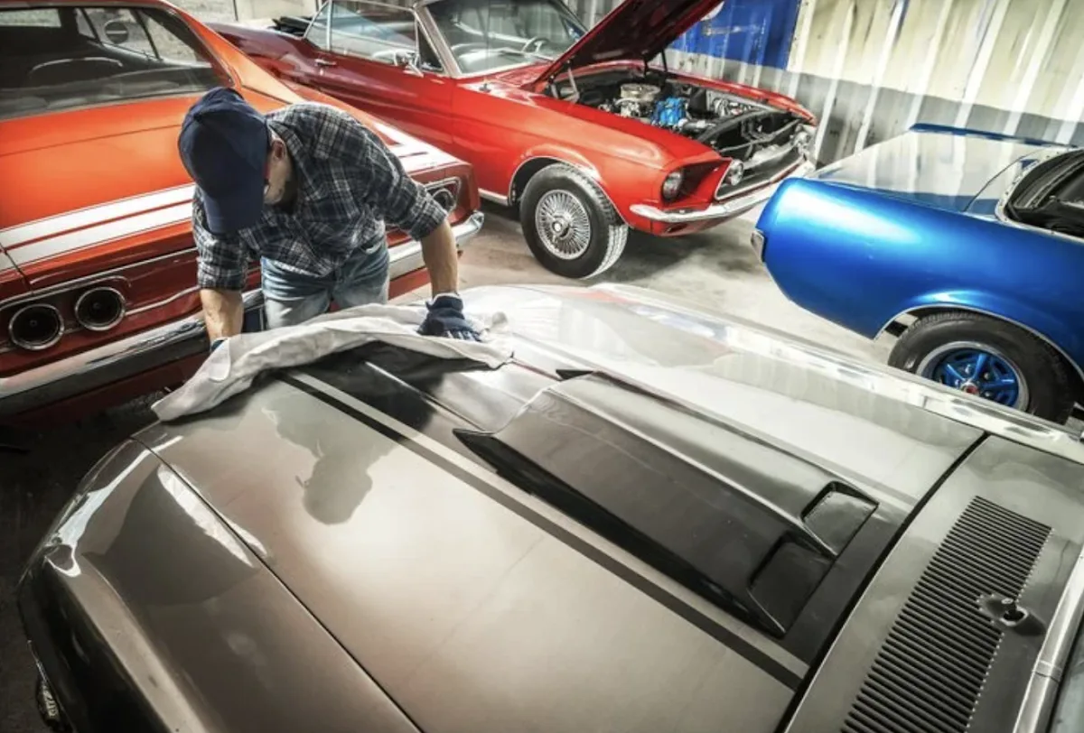 Formula 1 Collision Center repair shop photo 2