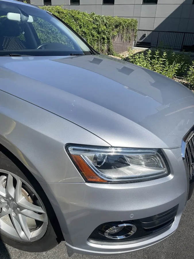 Glamour Collision Center