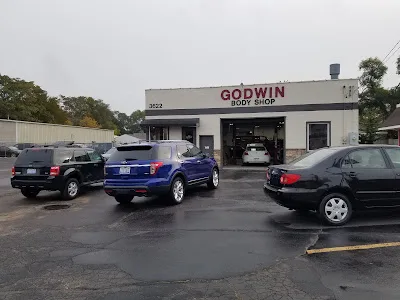 Godwin Body Shop Inc repair shop photo 3