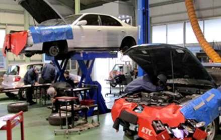 Grand Prix Auto Body repair shop photo 2