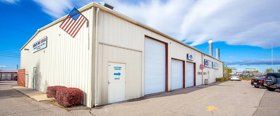 Harolds Body Repair repair shop photo 3