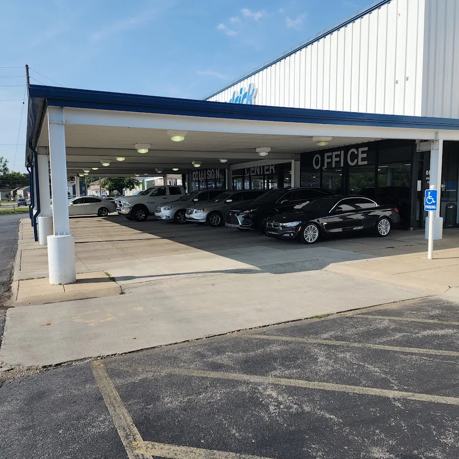 Hendrick Collision Center of Kansas City
