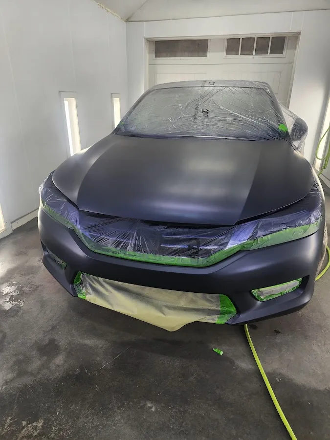 HIGH QUALITY AUTO BODY SHOP