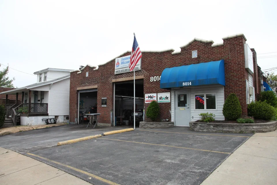 Hunter Auto Body Inc repair shop photo 3