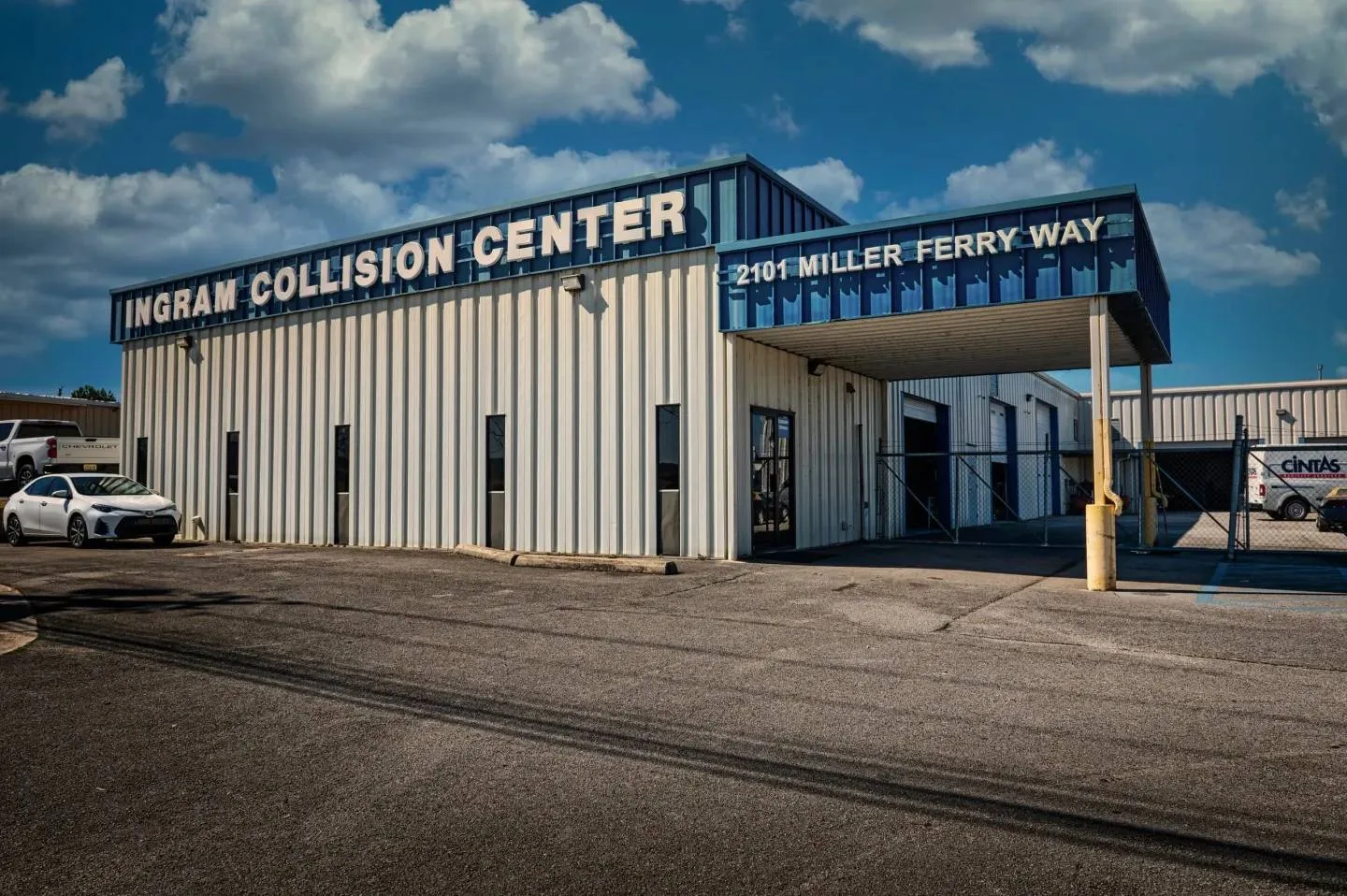Ingram Collision Center repair shop photo 5