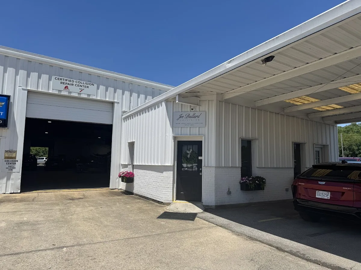 Joe Bullard Collision - Government Blvd