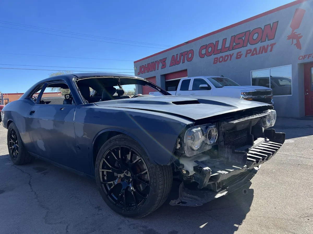 Johnnys Auto Collision