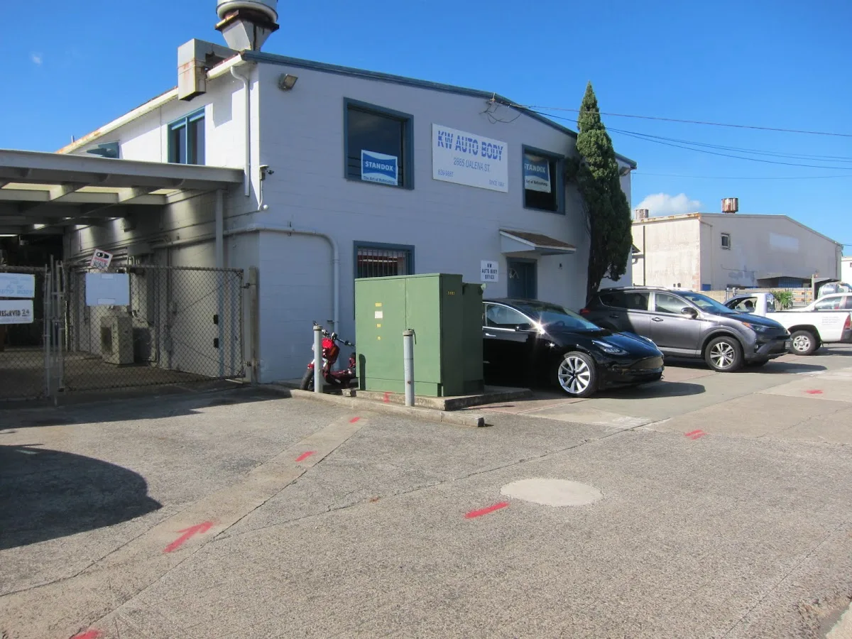 K.W. AUTO BODY LLC - Airport repair shop photo 1