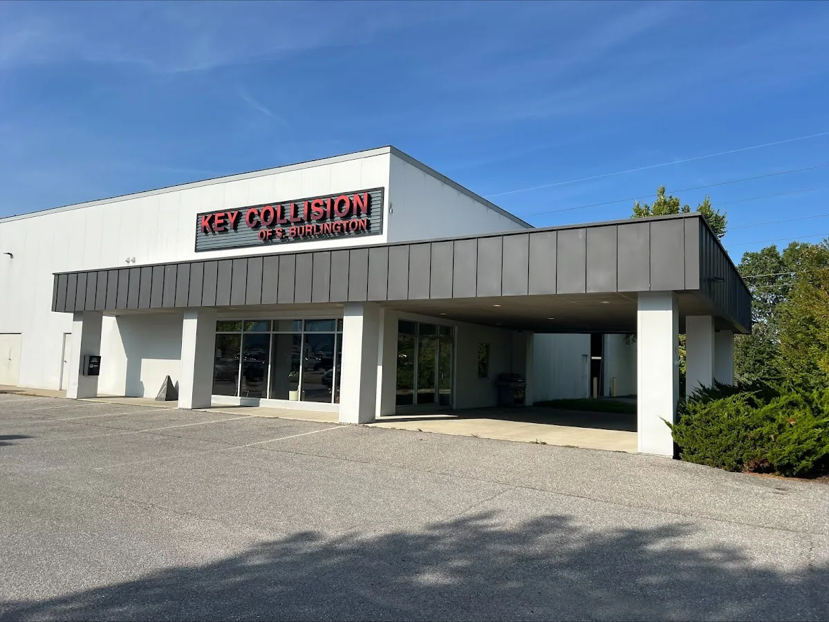 KEY COLLISION OF SOUTH BURLINGTON repair shop photo 1