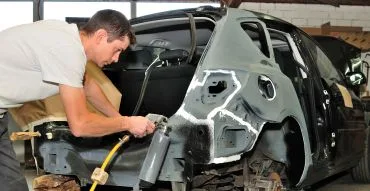 Leading Edge Auto Body & Mechanical Repair repair shop photo 5