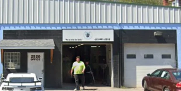 Library Auto Body repair shop photo 4