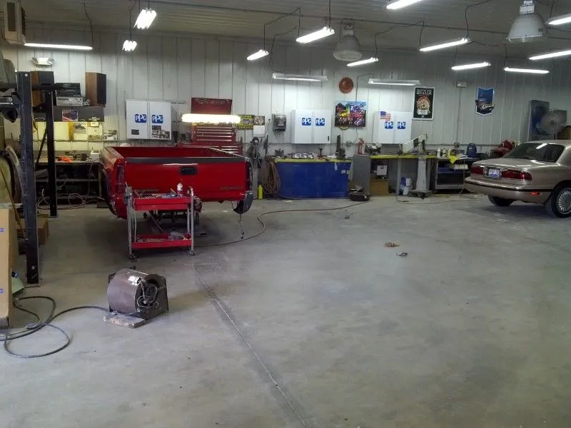 Little Giant Body & Paint repair shop photo 4