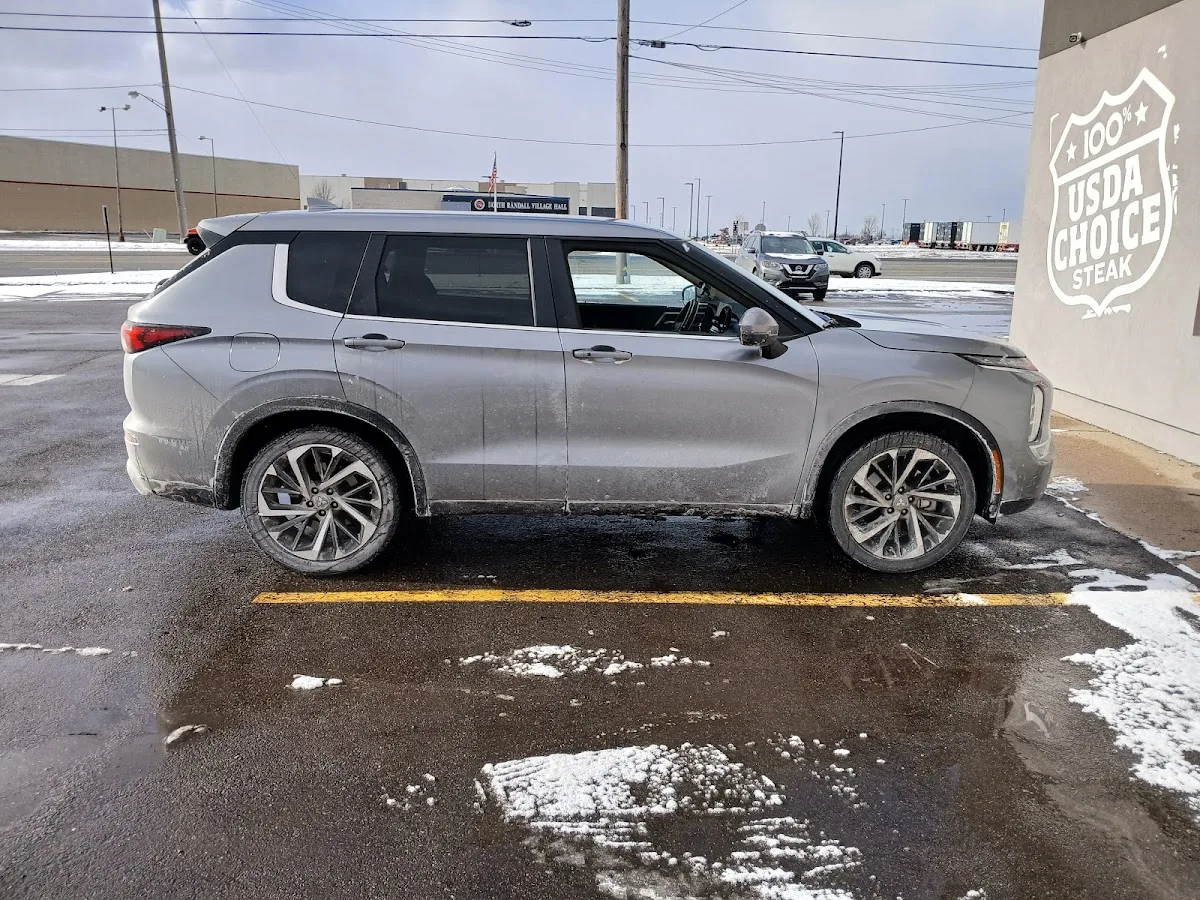 LJI Collision Center Cleveland Heights