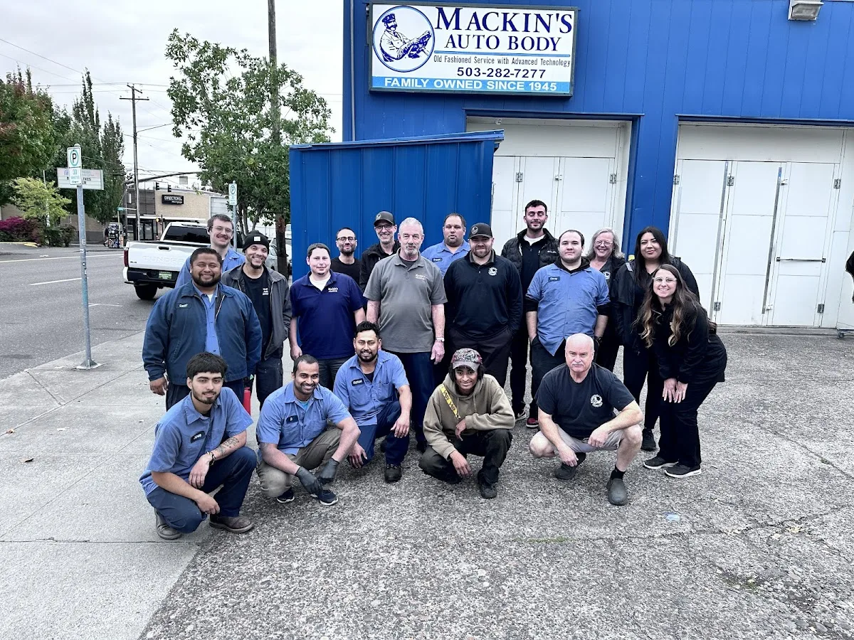 Mackin's Auto Body Hollywood