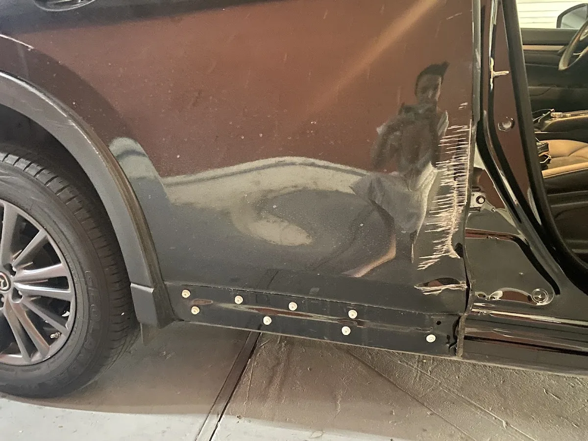 Master Auto Body & Upholstery