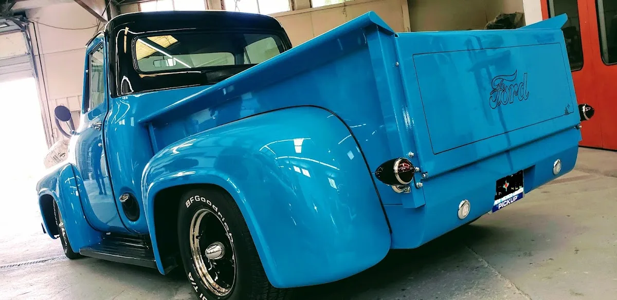 Mena's Coachworks